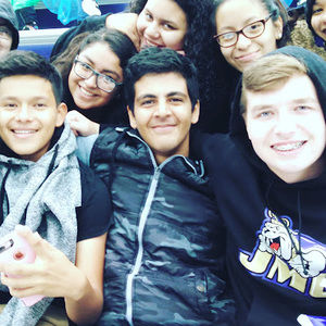 Meet your Posher, Casey